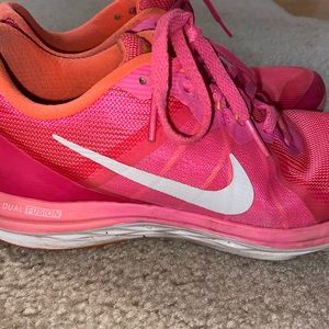 Women’s Nike shoes